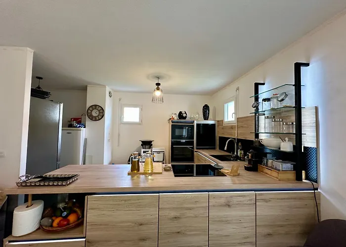 Cardellina Jardin & Apartman Calvi